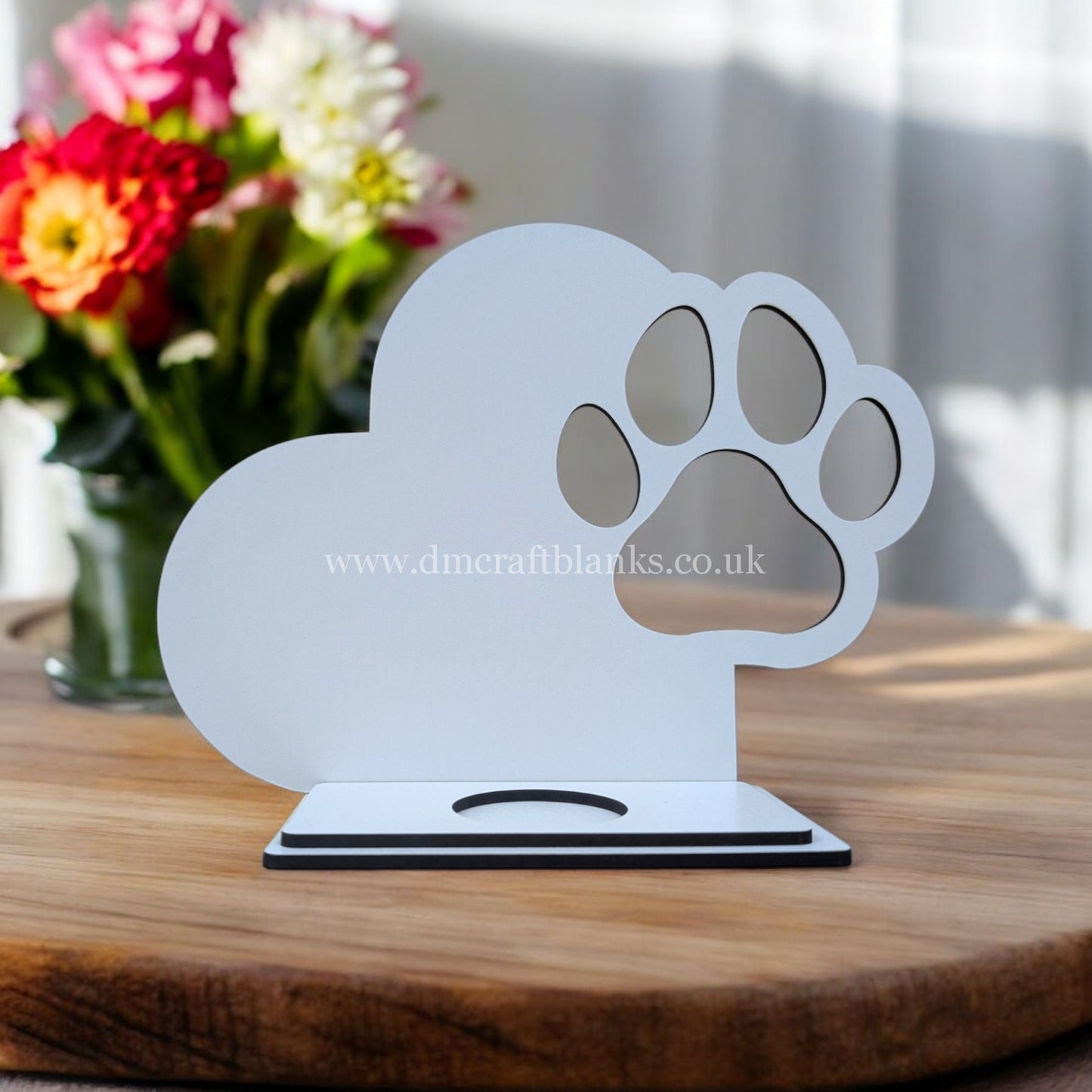 Freestanding led tealight holder image 0